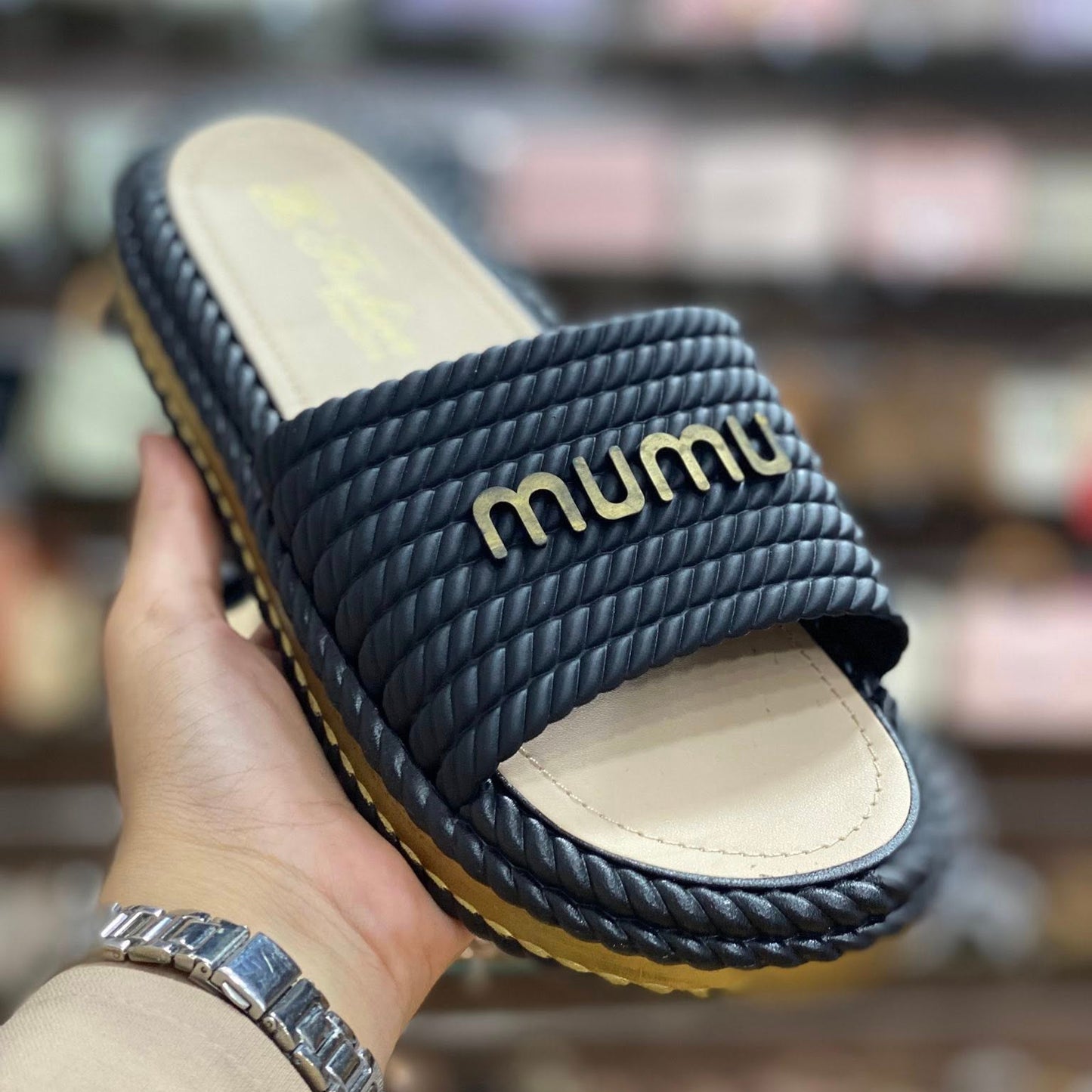 بليغة صيفية mumu